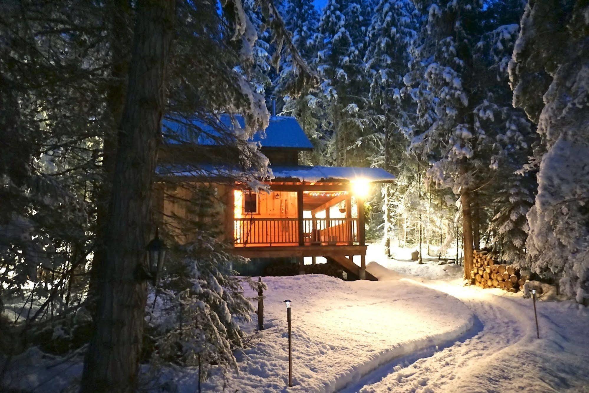 Logden Lodge Nelson Exterior photo