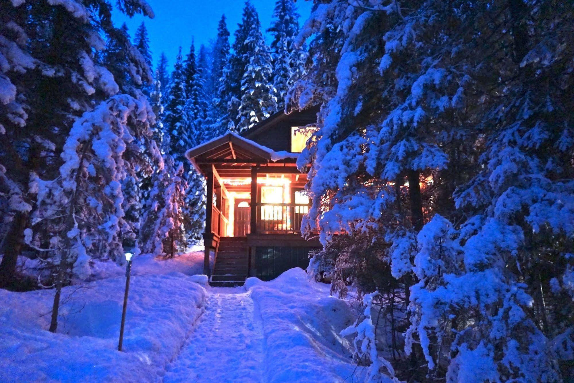 Logden Lodge Nelson Exterior photo