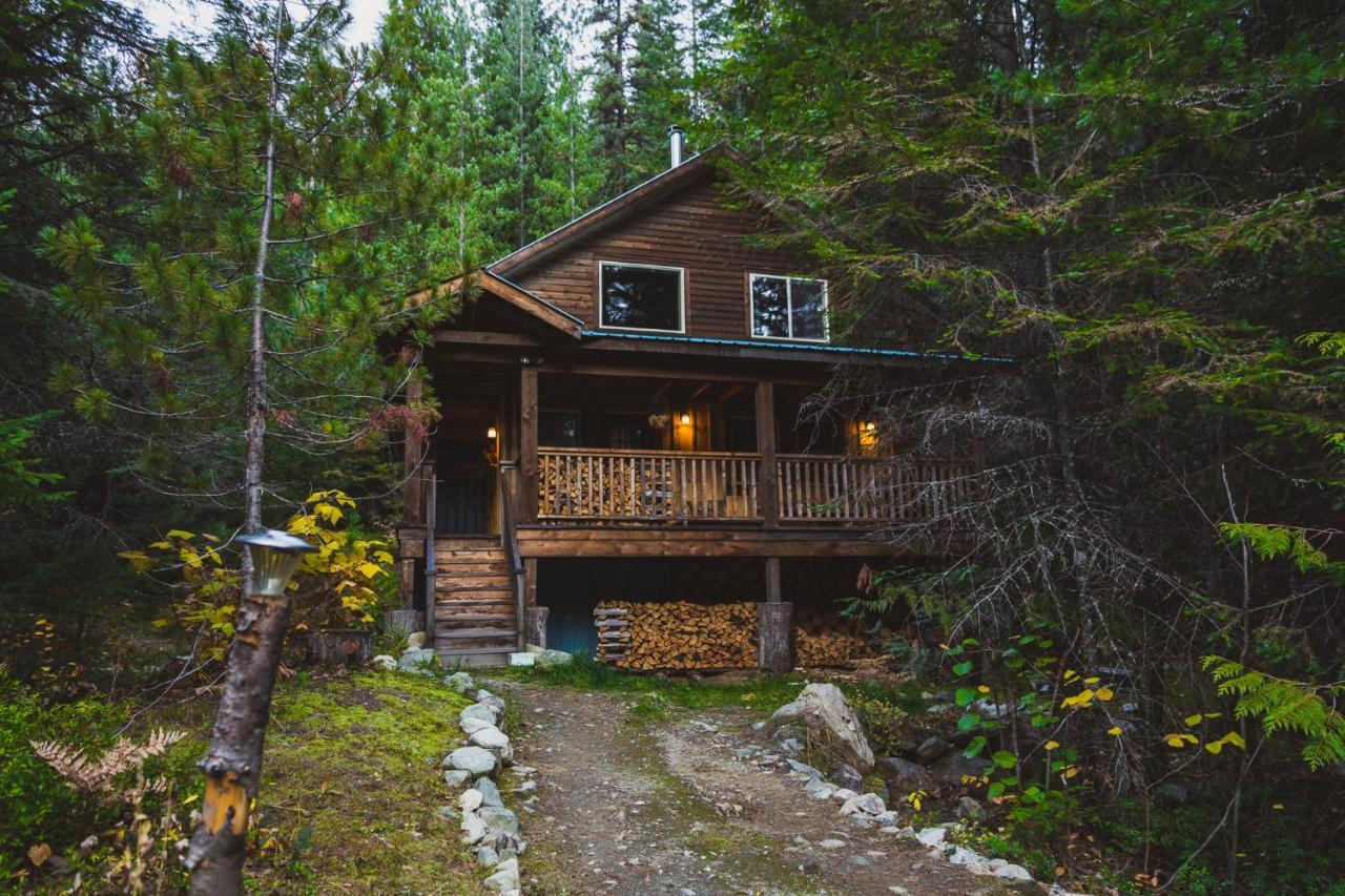 Logden Lodge Nelson Exterior photo